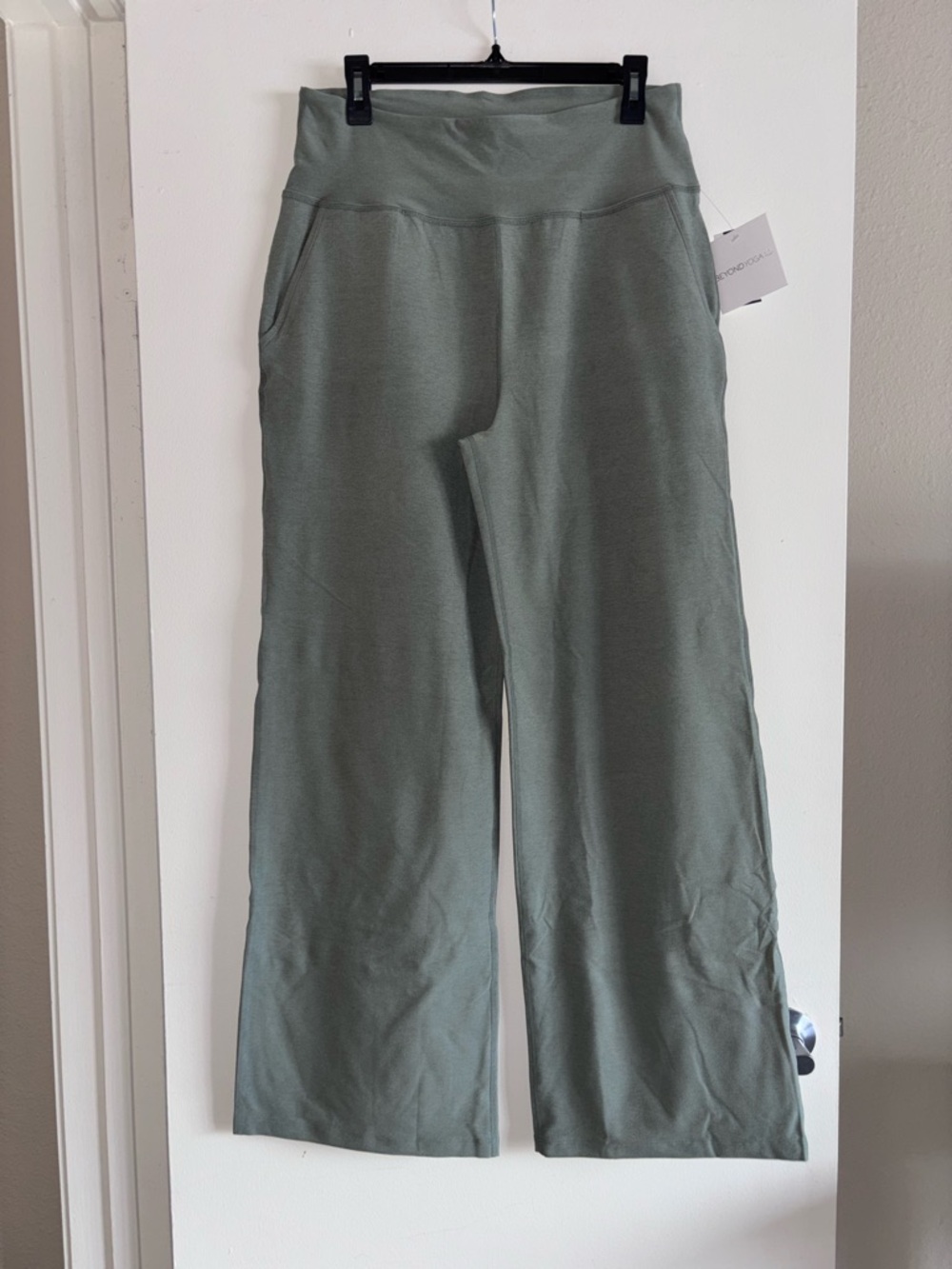 NWT Beyond Yoga Olive Green Flare Leg Laid Back Pant Sz L - Picture 7 of 13